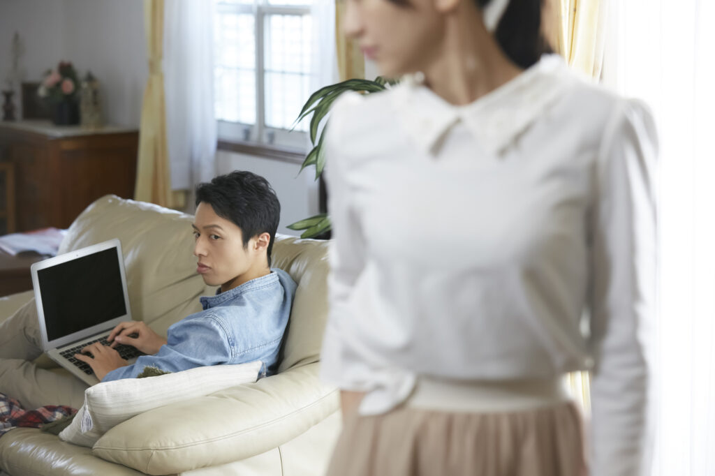 ４つの離婚方法とは？手続きの流れや決める条件、有利に進めるコツ